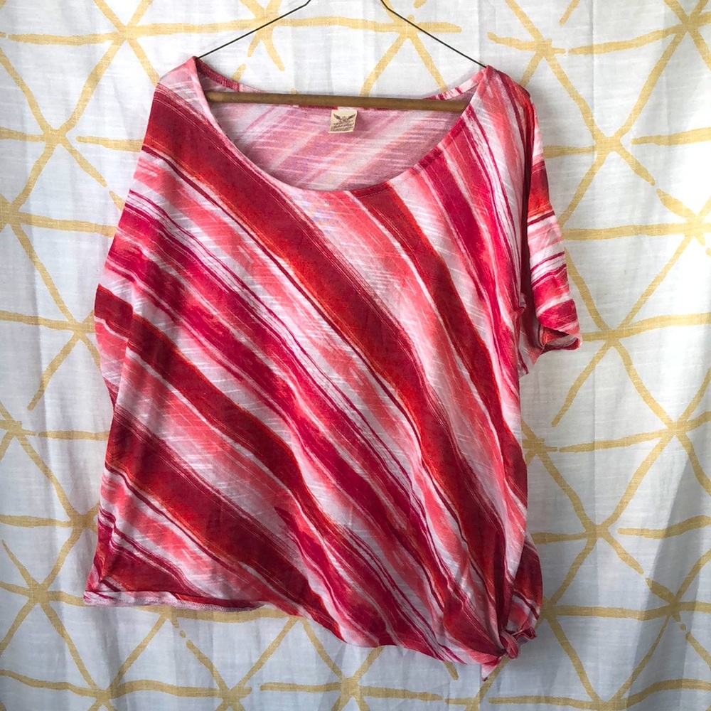 Super Cute Faded Glory knotted Top